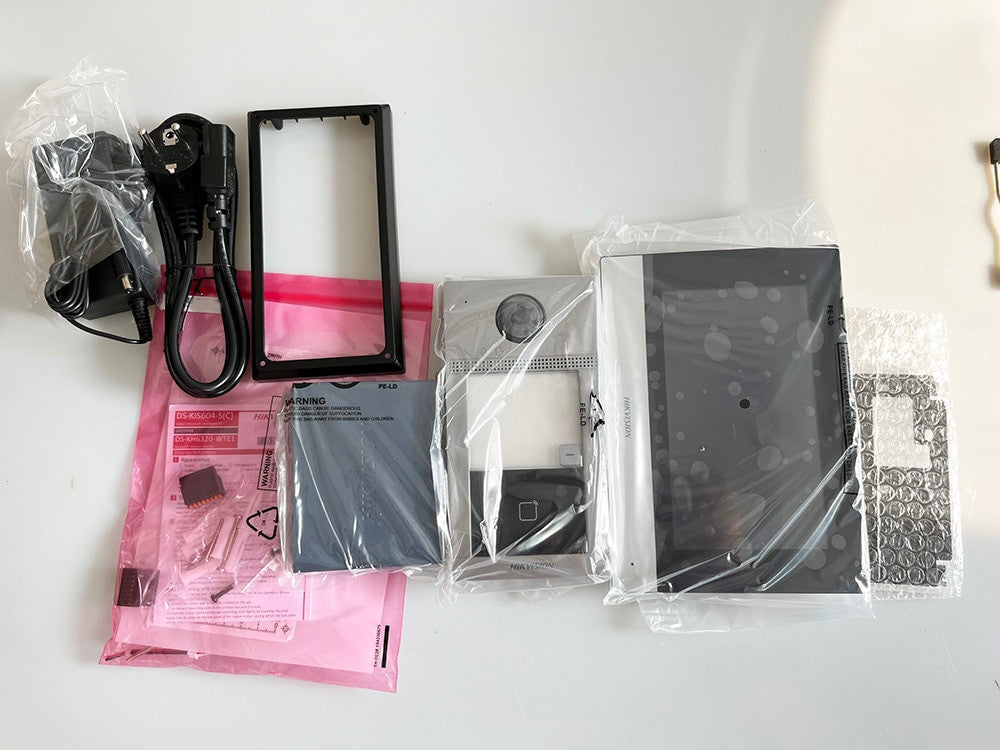 Hikvision Wifi IP Video Intercom Kit 7 Inch Monitor DS-KIS604-S(C)